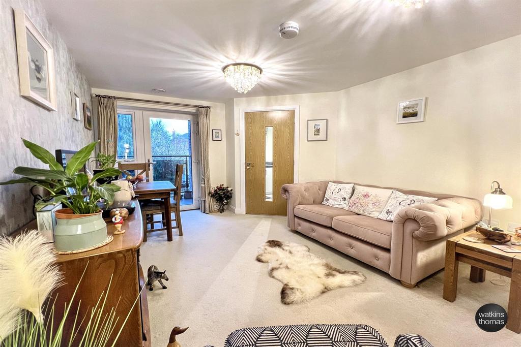 Living/dining room