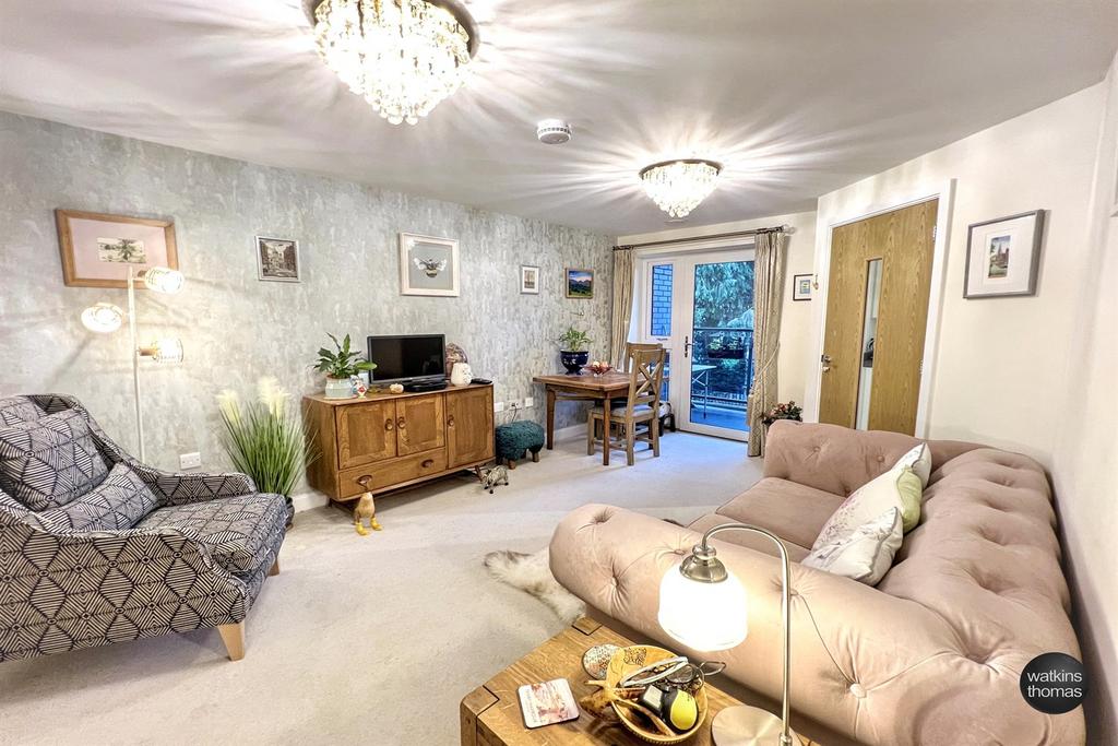 Living/dining room