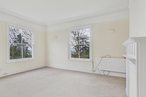 undefined, 7 Wellington House, 53 Abbey Road, Malvern