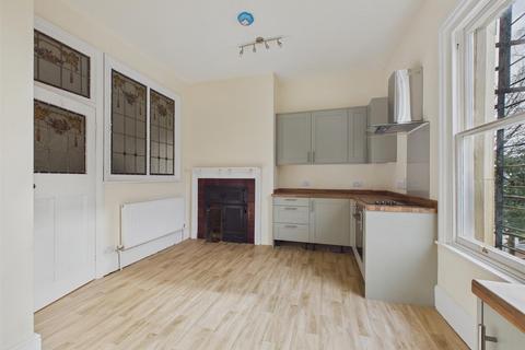 undefined, 7 Wellington House, 53 Abbey Road, Malvern