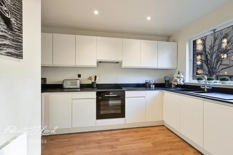 undefined, The Townhouse, Butlers & Colonial Wharf, SE1