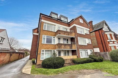 1 bedroom house to rent, Bromley Road, Beckenham, BR3