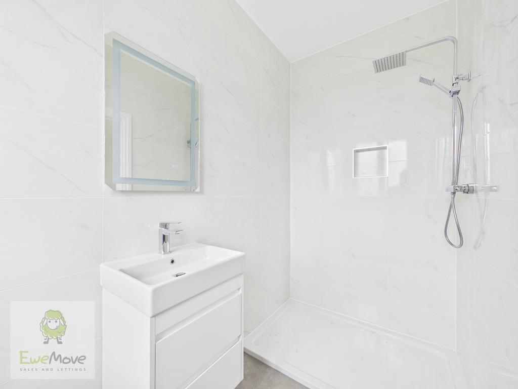 Ensuite shower room