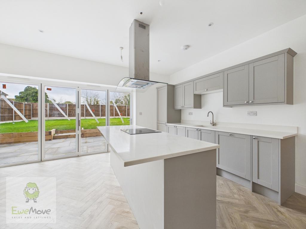 Kitchen dining area