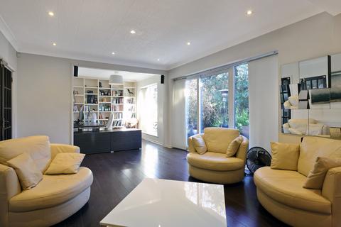 undefined, The Rise, Edgware, HA8