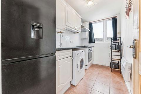 1 bedroom flat for sale, Woolstaplers Way, London SE16