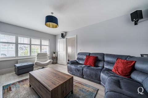 4 bedroom detached house for sale, Quadrille Avenue, Sittingbourne, Kent, ME10