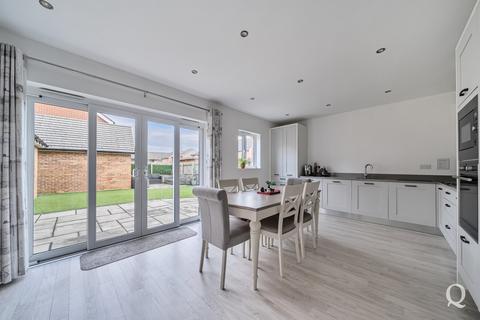 4 bedroom detached house for sale, Quadrille Avenue, Sittingbourne, Kent, ME10
