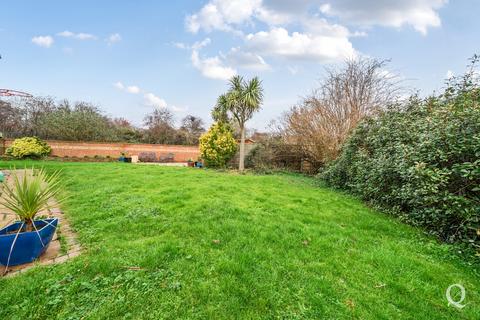 4 bedroom detached house for sale, Beauvoir Drive, Kemsley, Sittingbourne, Kent, ME10