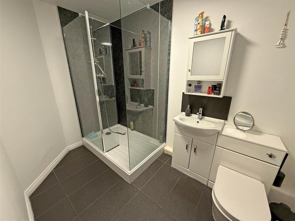 Shower.jpg