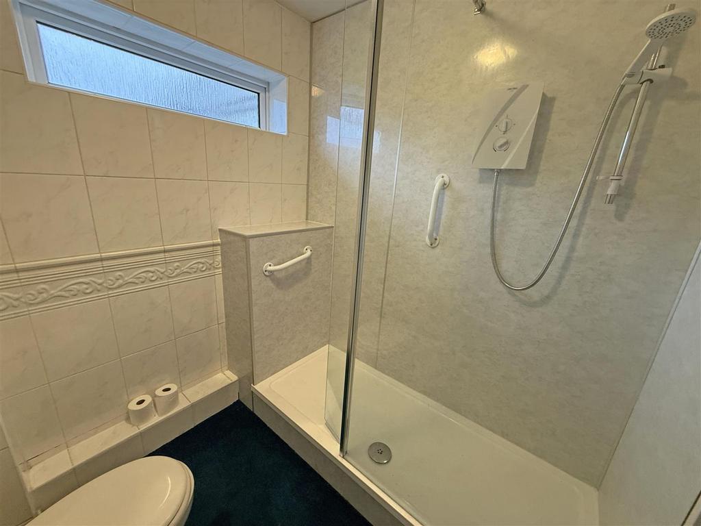 Shower.jpg