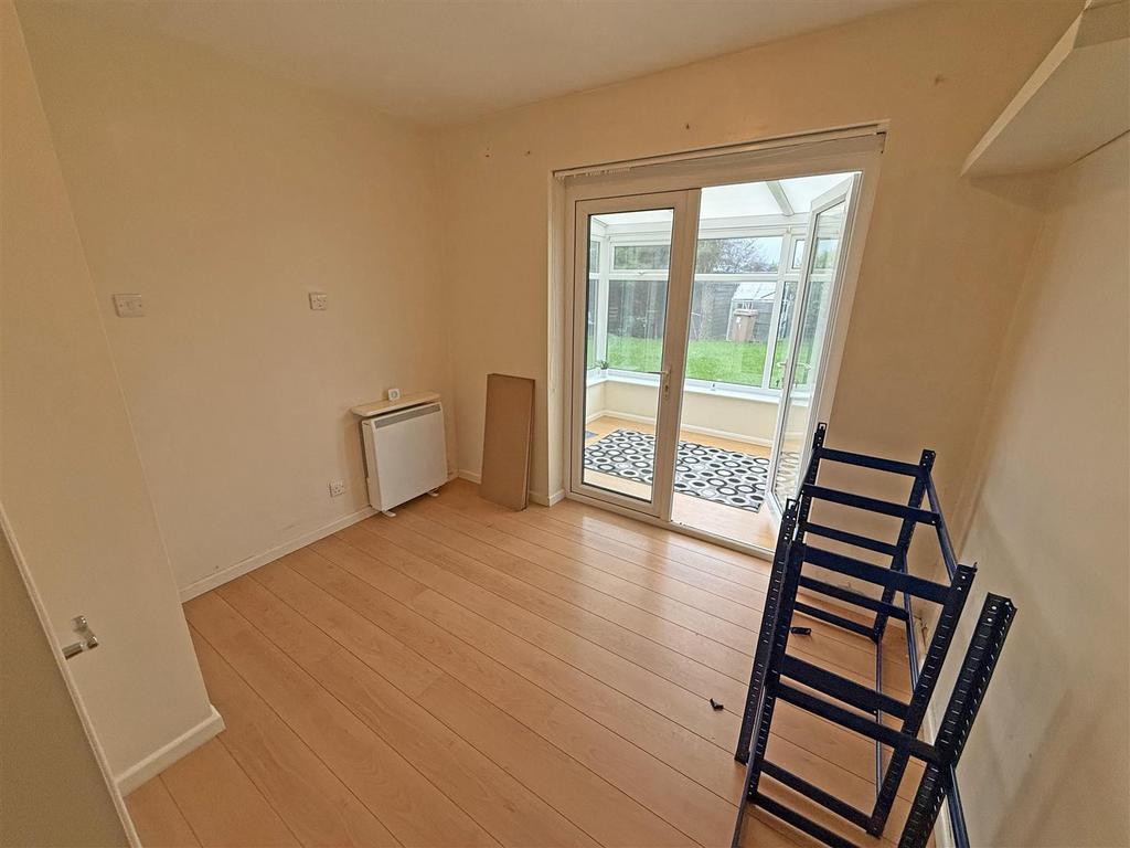 Bedroom 2.jpg
