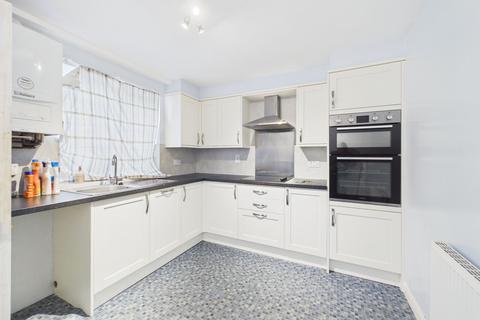 2 bedroom terraced house for sale, 9 The Meadows, Foxholes, YO25 3HQ