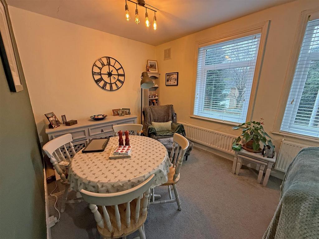 Dining room.jpg