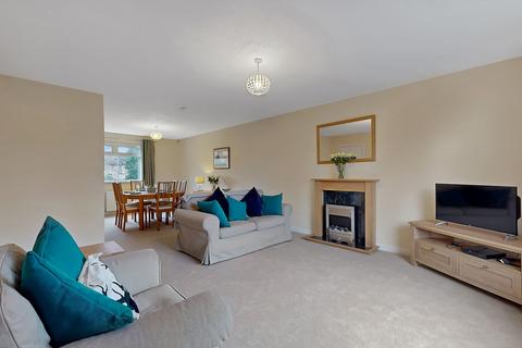 undefined, Kirktonside, Barrhead, Glasgow, East Renfrewshire