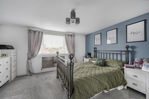 3 bedroom terraced house for sale, Seaview Avenue, Peacehaven