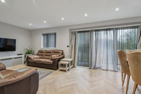 5 bedroom property for sale, Alva Way, Carpenders Park, Watford, WD19