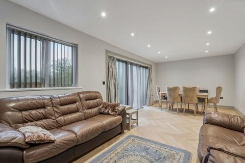 5 bedroom property for sale, Alva Way, Carpenders Park, Watford, WD19