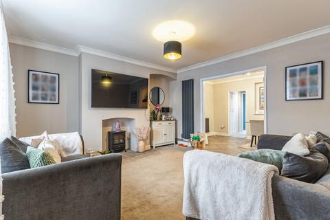 3 bedroom terraced house for sale, Wheatley Avenue, Normanton, WF6