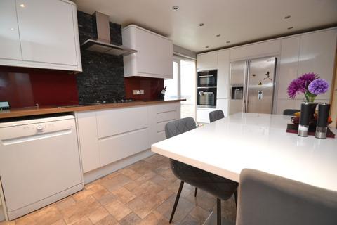 3 bedroom semi-detached house for sale, Thackley, Thackley BD10