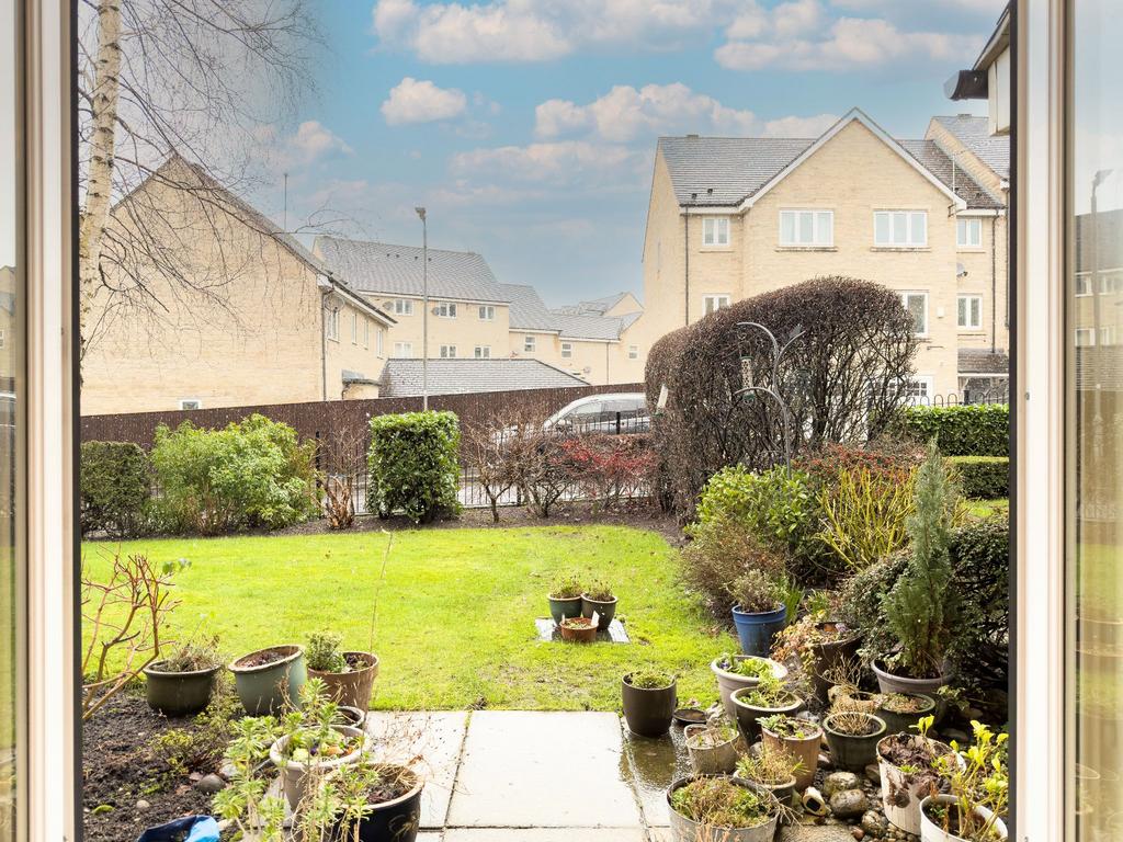 Front garden area
