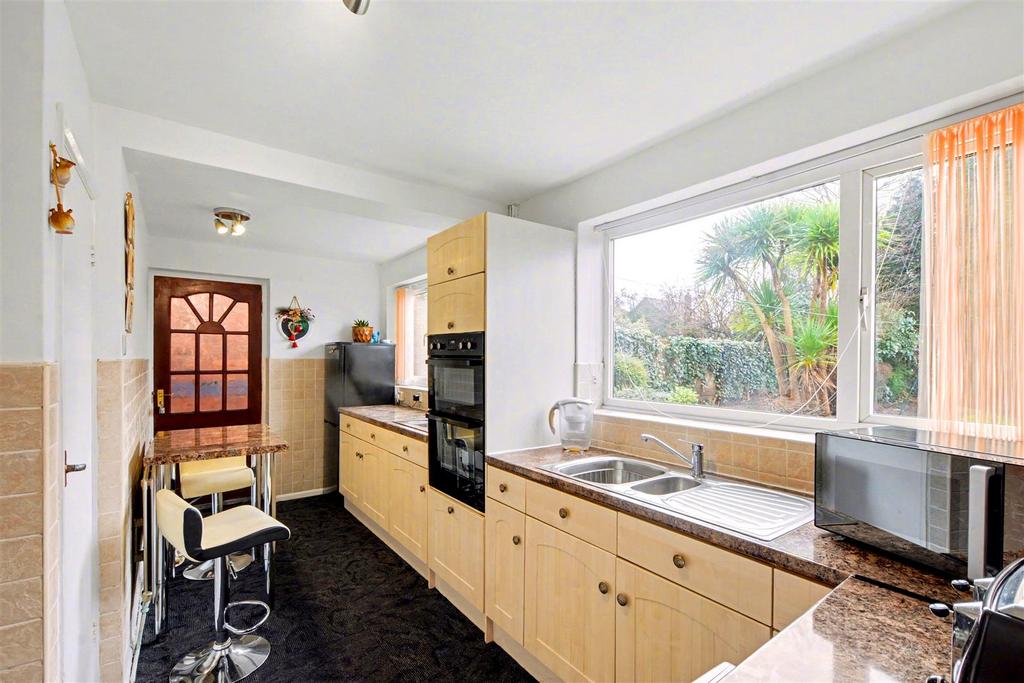 Kitchen 4.jpeg