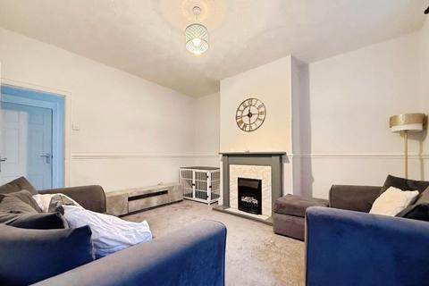 2 bedroom terraced house to rent, Pond Street, Barnsley