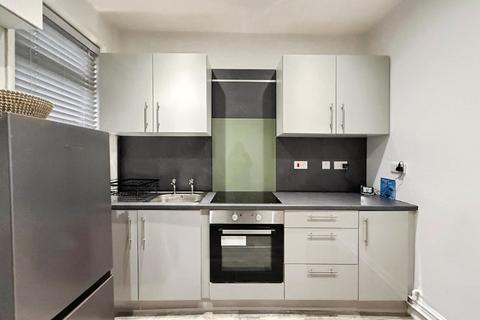 2 bedroom terraced house to rent, Pond Street, Barnsley