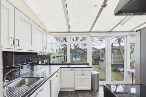 3 bedroom semi-detached house to rent, Burns Avenue, Feltham, TW14
