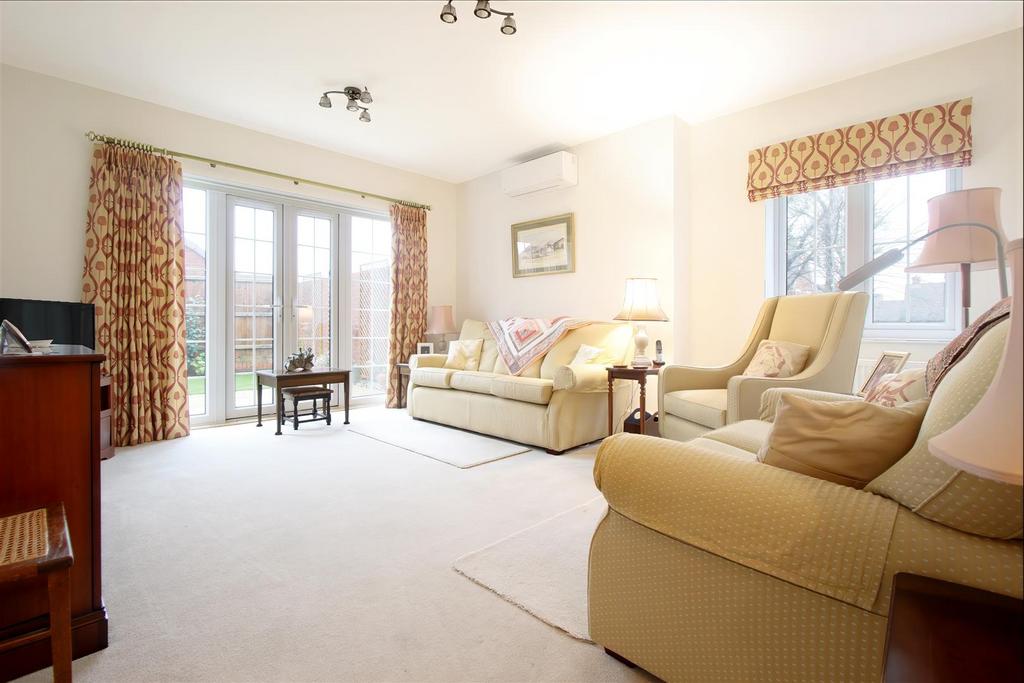Living Room B.jpg