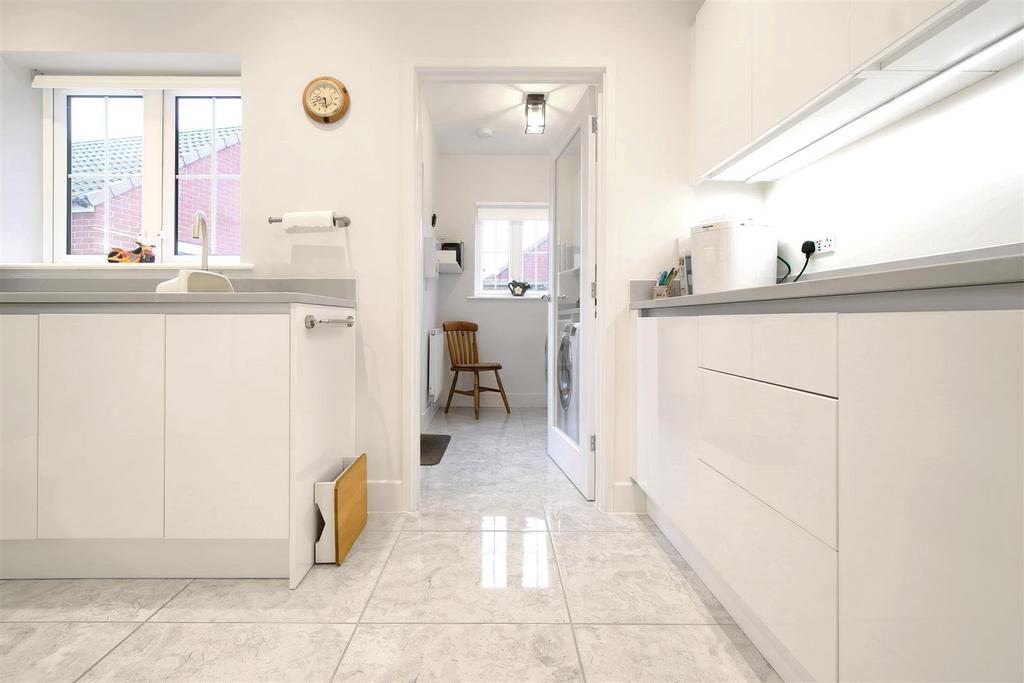Kitchen to Utility.jpg