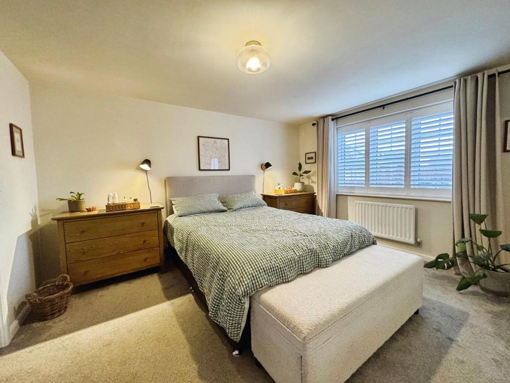 Bedroom One.jpeg