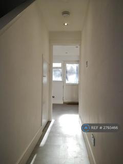 3 bedroom semi-detached house to rent, Elliott Road, Sheffield, S6