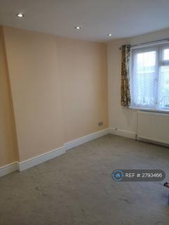 3 bedroom semi-detached house to rent, Elliott Road, Sheffield, S6