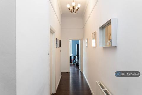 2 bedroom flat to rent, Putney High Street, London, SW15