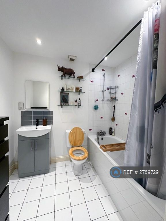 Main Bathroom