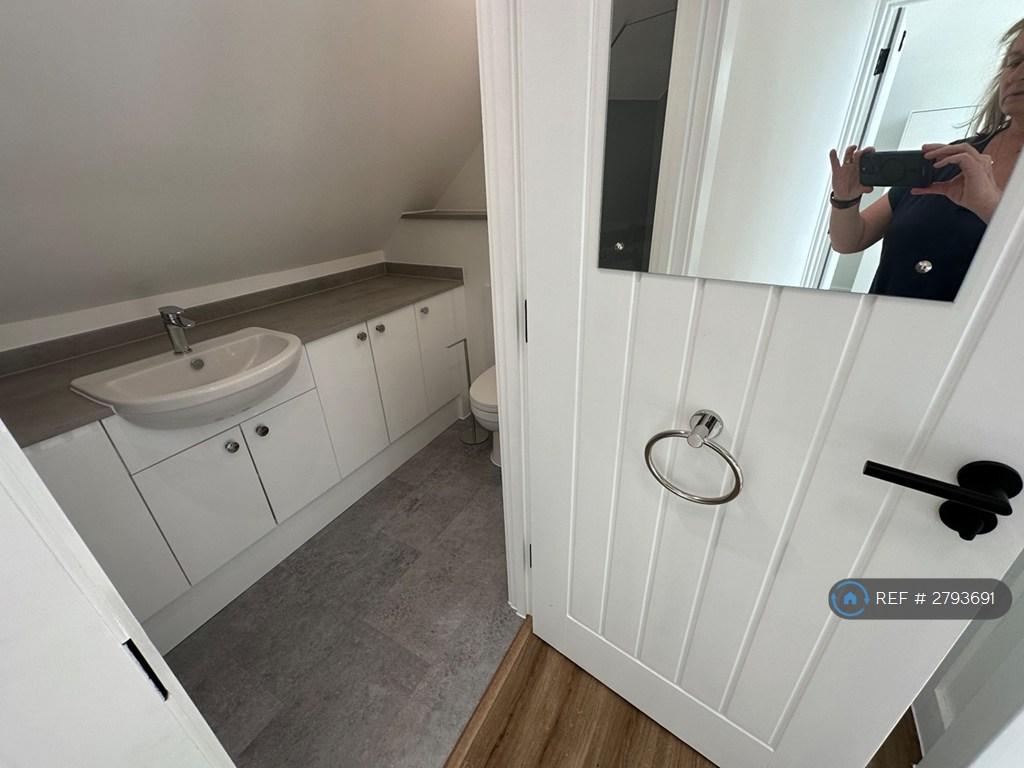 Upstairs Bathroom