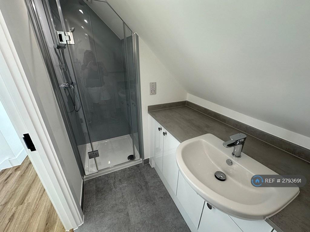 Upstairs Bathroom
