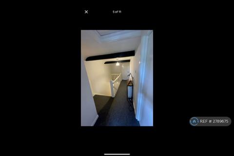 2 bedroom flat to rent, Station Road, Wisbech, PE13