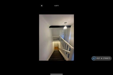 2 bedroom flat to rent, Station Road, Wisbech, PE13