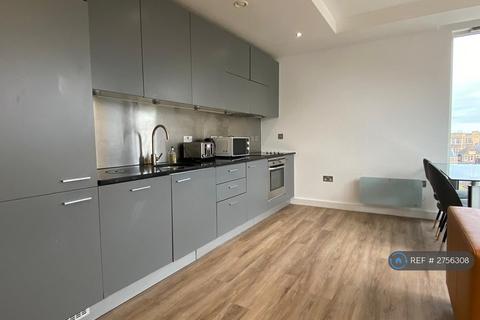 2 bedroom flat to rent, Admiral House, Cardiff, CF24