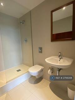 2 bedroom flat to rent, Admiral House, Cardiff, CF24