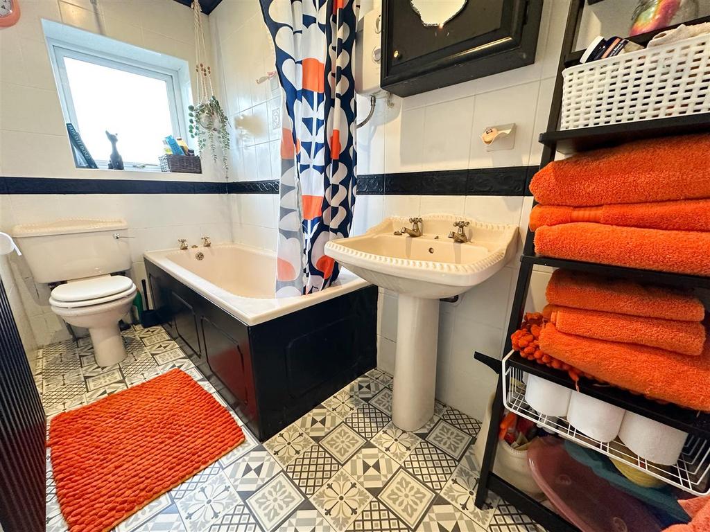 Family bathroom