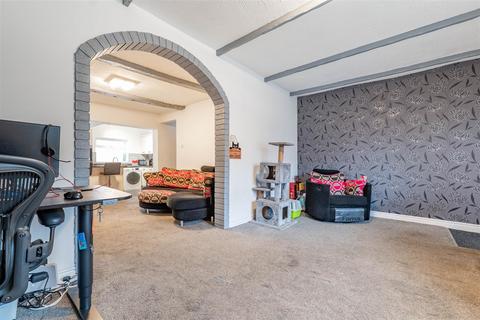 3 bedroom end of terrace house for sale, Victoria Road, Walton-Le-Dale, Preston