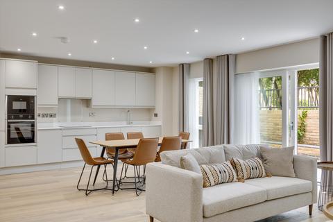 3 bedroom flat to rent, Purley Avenue, London, NW2