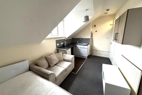 undefined, Merridale Road, Wolverhampton, WV3 9SB