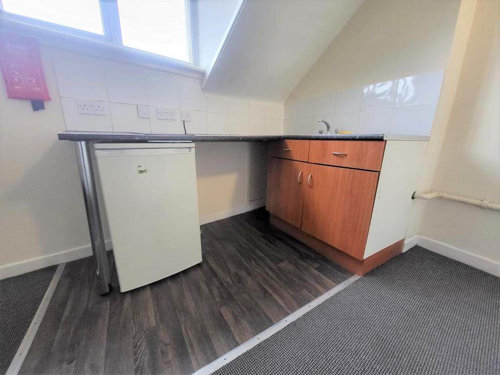 Kitchenette Area