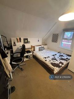1 bedroom in a flat share to rent, Hildreth St, London, SW12