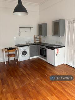 Studio to rent, Comeragh Road, London, W14