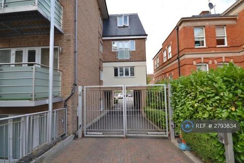 undefined, Harrington Court, London, EN5